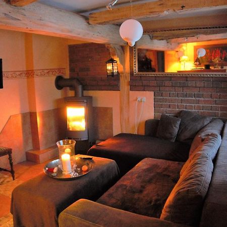 Altes Landhaus Oste, Klavier Appartement, 2 Zimmer Mit Kamin Hemmoor Bagian luar foto