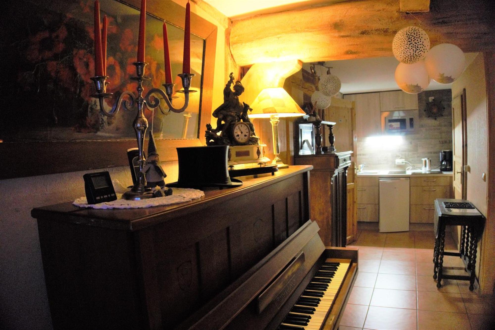 Altes Landhaus Oste, Klavier Appartement, 2 Zimmer Mit Kamin Hemmoor Bagian luar foto