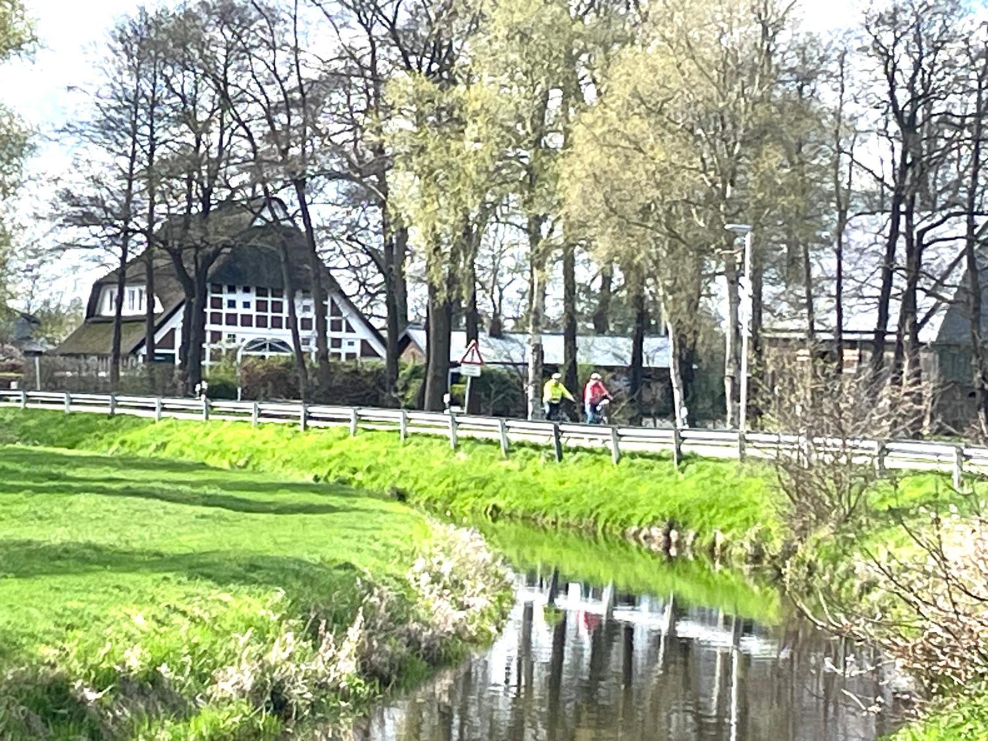 Altes Landhaus Oste, Klavier Appartement, 2 Zimmer Mit Kamin Hemmoor Bagian luar foto