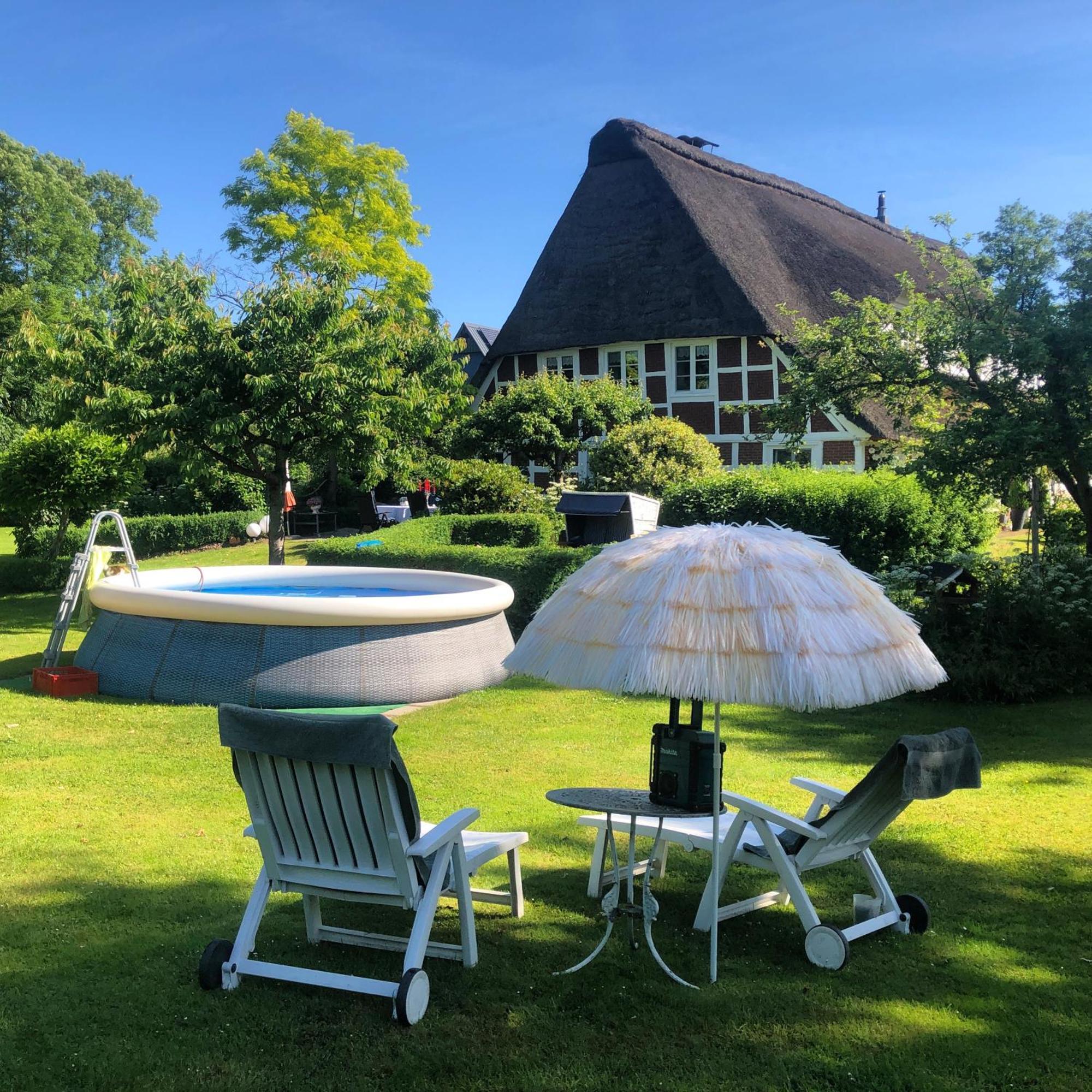 Altes Landhaus Oste, Klavier Appartement, 2 Zimmer Mit Kamin Hemmoor Bagian luar foto
